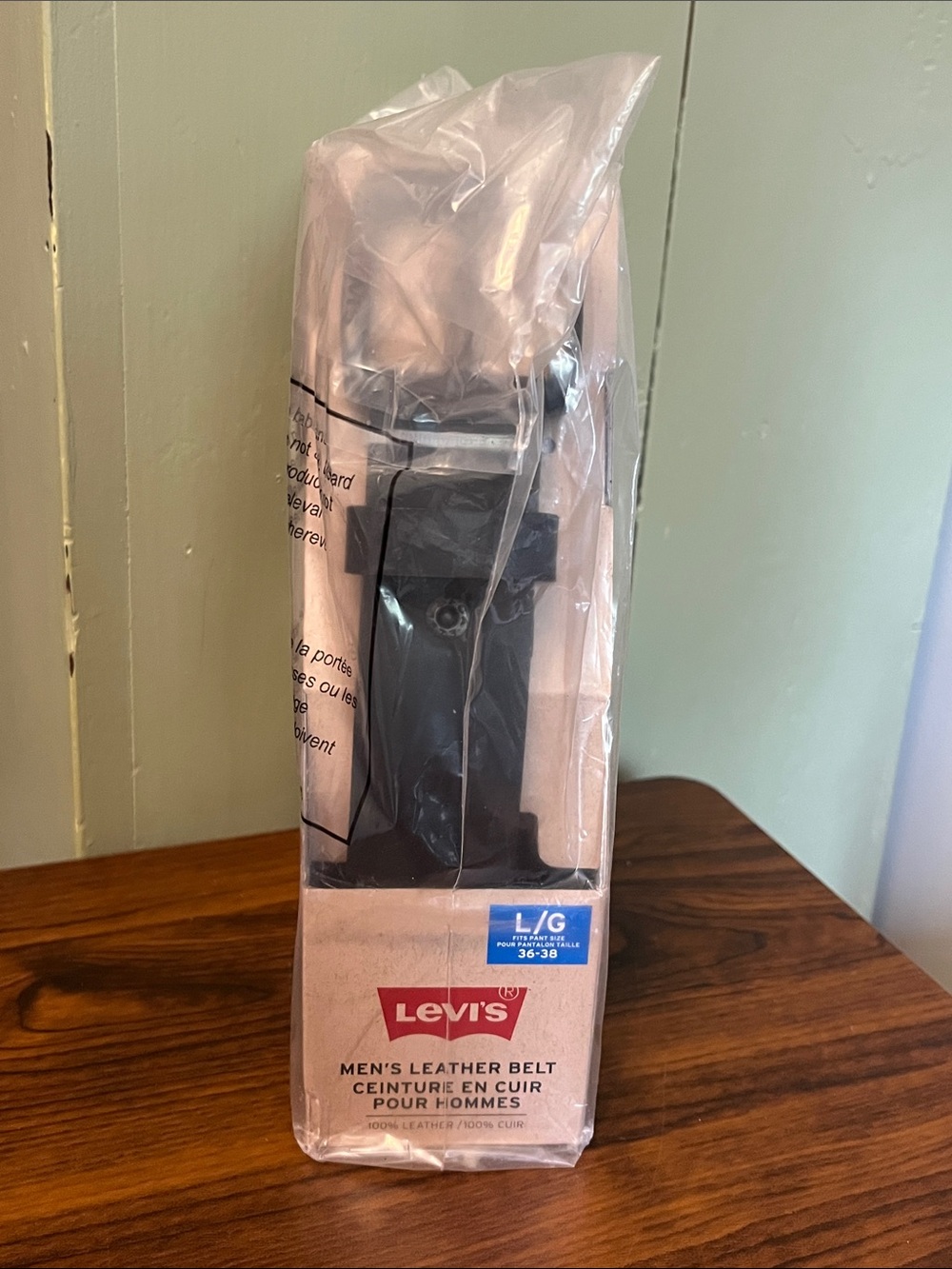 Levi's Black Men's Leather Belt with Metal Buckle